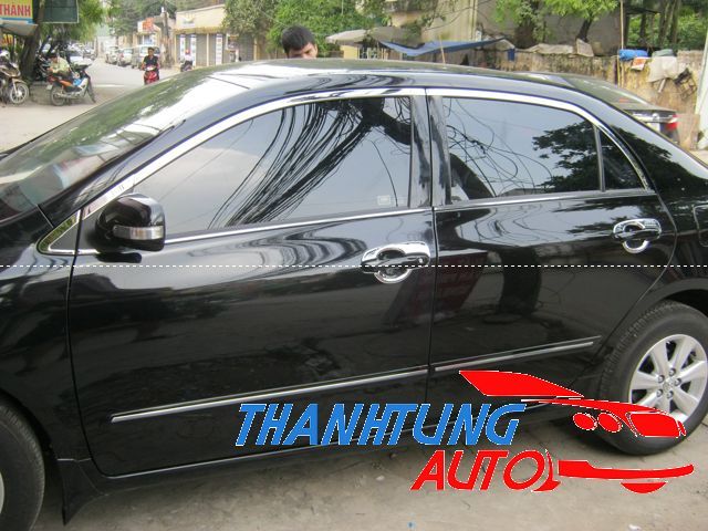 Viền khung kính corolla latis